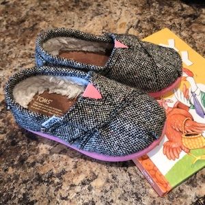 Toms baby girl shoes